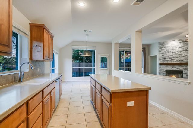 2300 Village View LOOP, Pflugerville, TX 78660