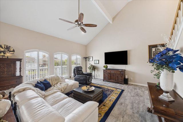 33 N Flamingo Street, La Marque, TX 77568