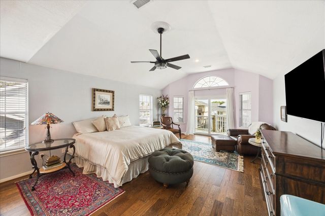 33 N Flamingo Street, La Marque, TX 77568