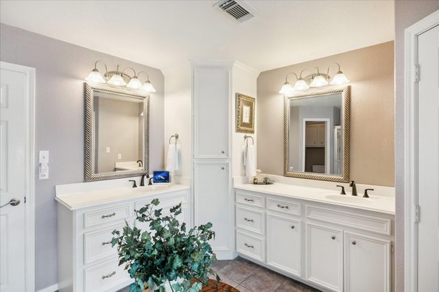 33 N Flamingo Street, La Marque, TX 77568