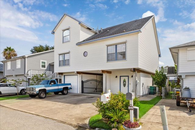 33 N Flamingo Street, La Marque, TX 77568