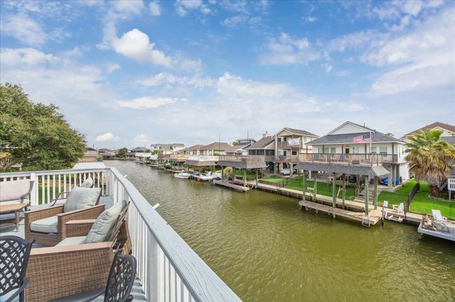 33 N Flamingo Street, La Marque, TX 77568