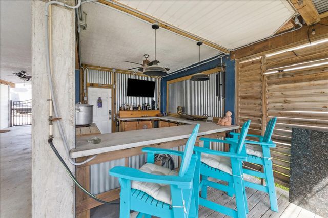 33 N Flamingo Street, La Marque, TX 77568