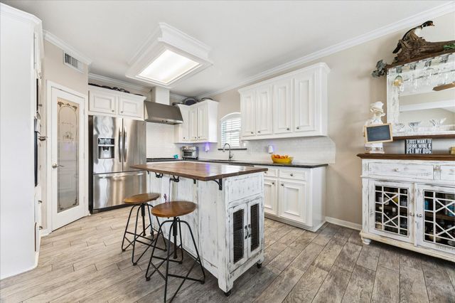 33 N Flamingo Street, La Marque, TX 77568