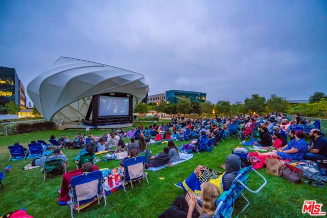 6020 Seabluff Drive 321, Los Angeles, CA 90094