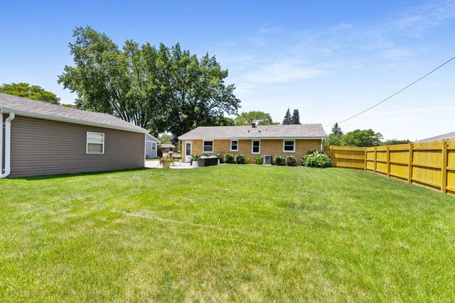 8506 N 51st STREET, Brown Deer, WI 53223