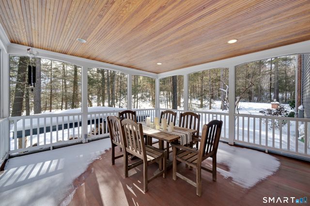 12 The Glade, Simsbury, CT 06070