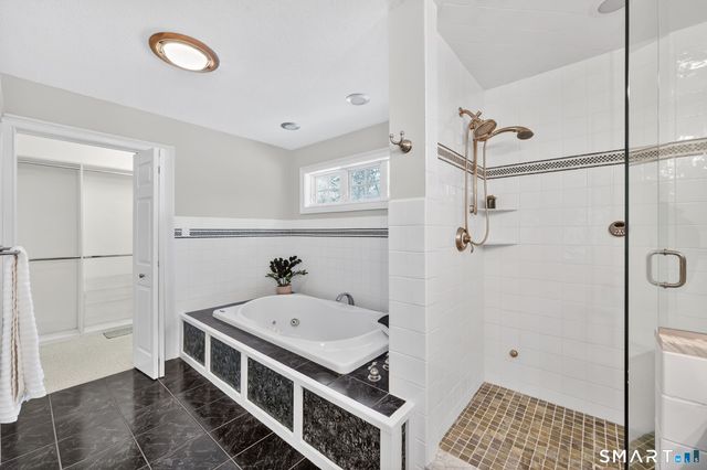 12 The Glade, Simsbury, CT 06070