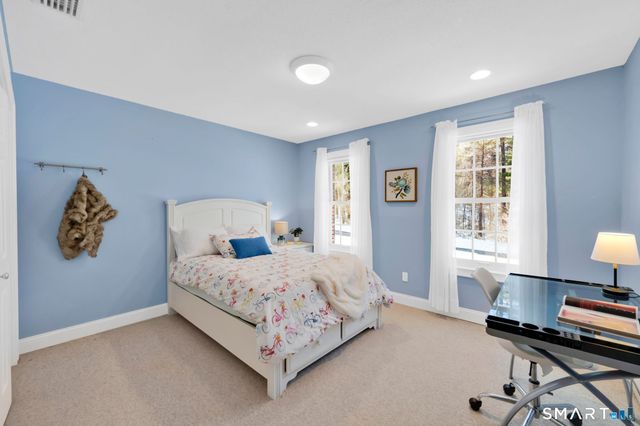 12 The Glade, Simsbury, CT 06070