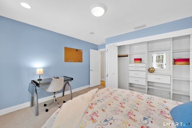 12 The Glade, Simsbury, CT 06070