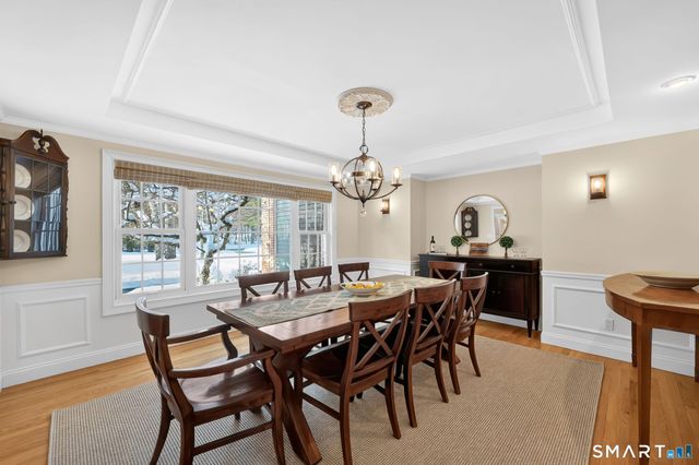 12 The Glade, Simsbury, CT 06070