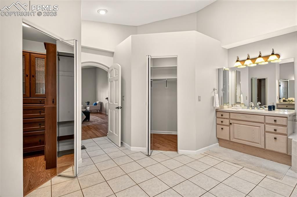 Image 22 of property listing at 5150 Vista Del Norte Point, Colorado Springs, CO 80919