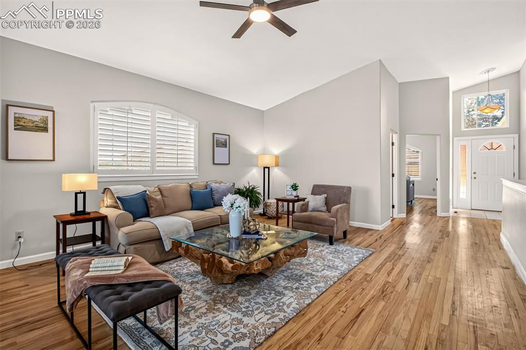 Image 8 of property listing at 5150 Vista Del Norte Point, Colorado Springs, CO 80919