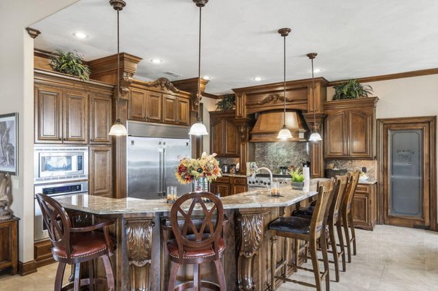 3731 S Farm Road 219, Rogersville, MO 65742