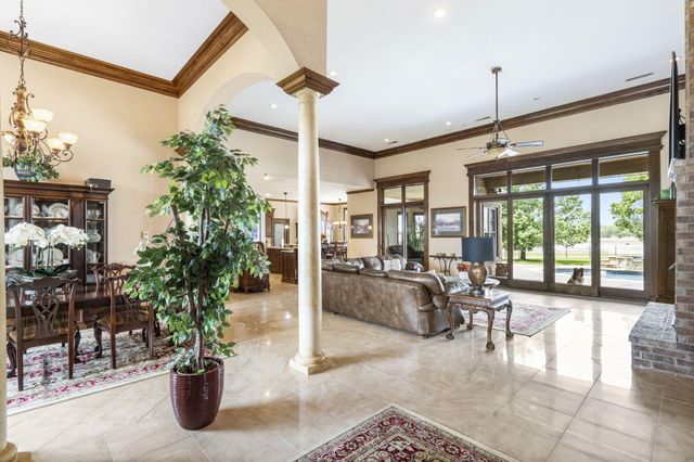 3731 S Farm Road 219, Rogersville, MO 65742