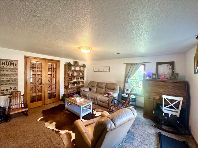 516 W Summit Street, Winterset, IA 50273