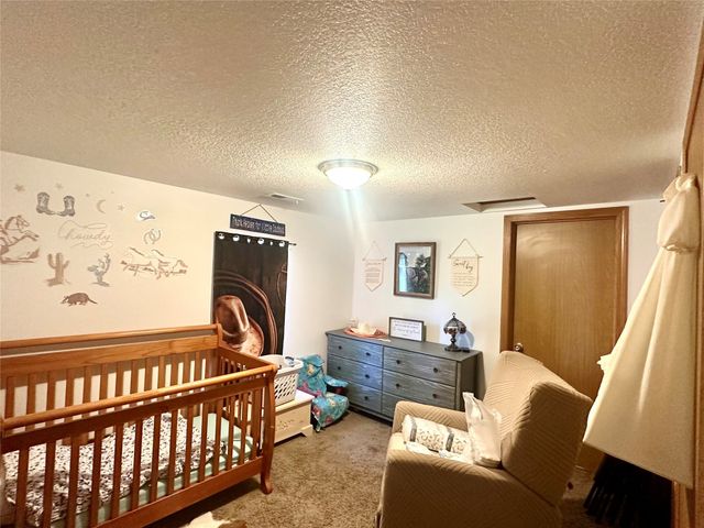 516 W Summit Street, Winterset, IA 50273