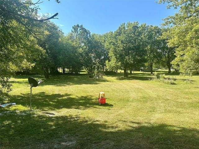 516 W Summit Street, Winterset, IA 50273