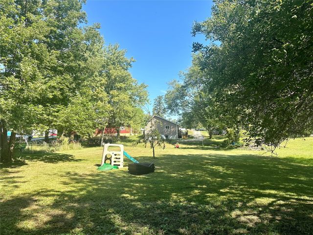 516 W Summit Street, Winterset, IA 50273