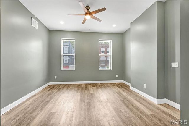 3831 Oregon Avenue, St Louis, MO 63118