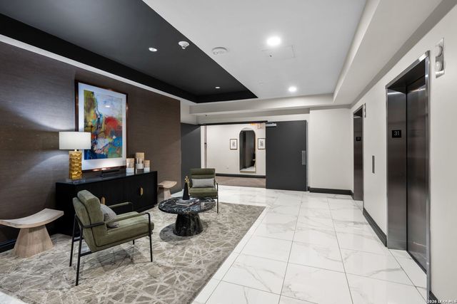 610 E Market St Unit 3115, San Antonio, TX 78205
