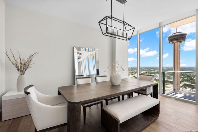 610 E Market St Unit 3115, San Antonio, TX 78205