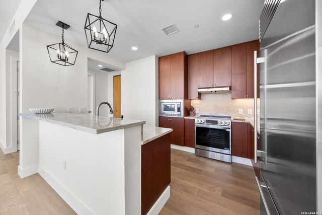 610 E Market St Unit 3115, San Antonio, TX 78205