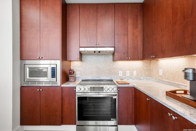 610 E Market St Unit 3115, San Antonio, TX 78205