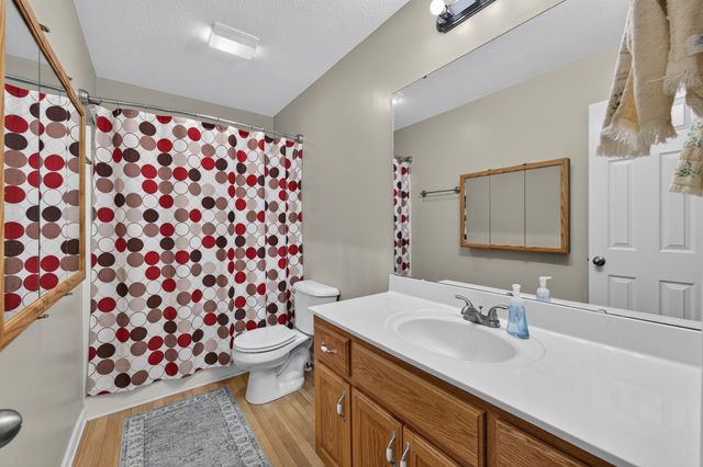 27 Ridgeline Dr, Fayetteville, TN 37334