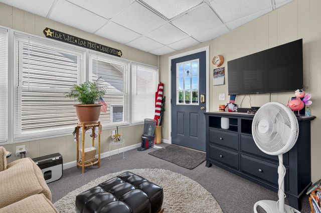 27 Ridgeline Dr, Fayetteville, TN 37334