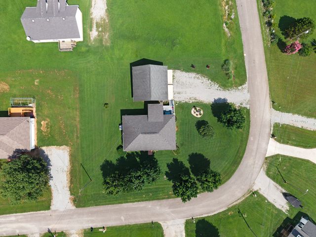 27 Ridgeline Dr, Fayetteville, TN 37334