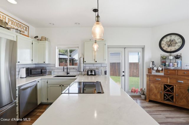 10957 N DANIELLE RD, Hayden, ID 83835