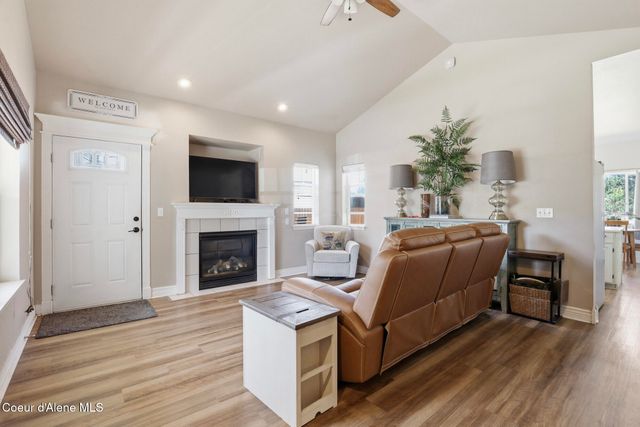 10957 N DANIELLE RD, Hayden, ID 83835