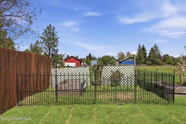 10957 N DANIELLE RD, Hayden, ID 83835