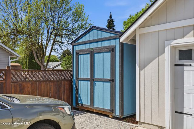 10957 N DANIELLE RD, Hayden, ID 83835