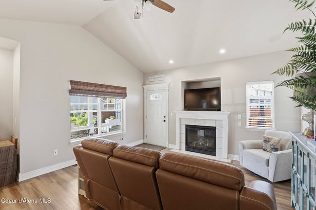 10957 N DANIELLE RD, Hayden, ID 83835