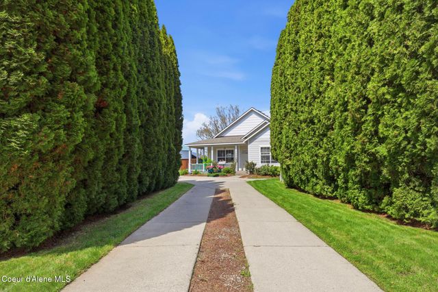 10957 N DANIELLE RD, Hayden, ID 83835