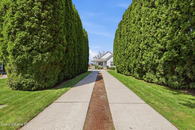 10957 N DANIELLE RD, Hayden, ID 83835