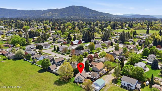 10957 N DANIELLE RD, Hayden, ID 83835