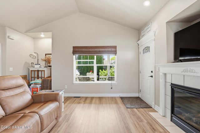10957 N DANIELLE RD, Hayden, ID 83835