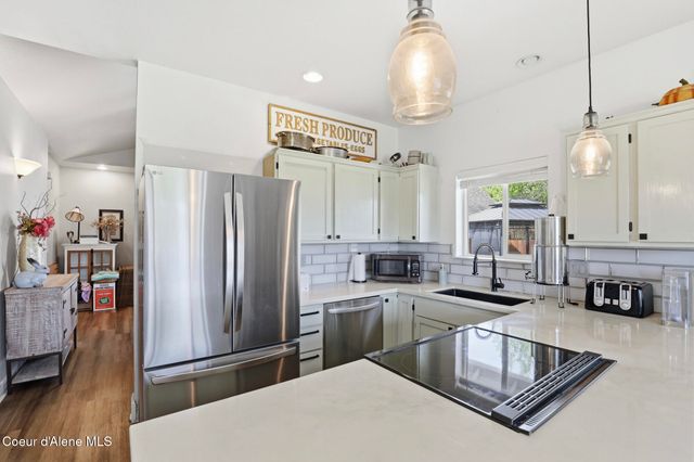 10957 N DANIELLE RD, Hayden, ID 83835