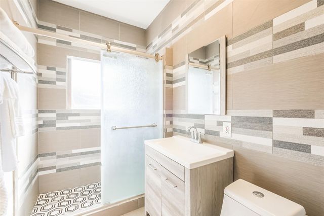 1716 Richmond Avenue 2, Houston, TX 77098