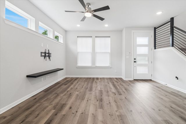 1585 Jackson Street, Carrollton, TX 75006