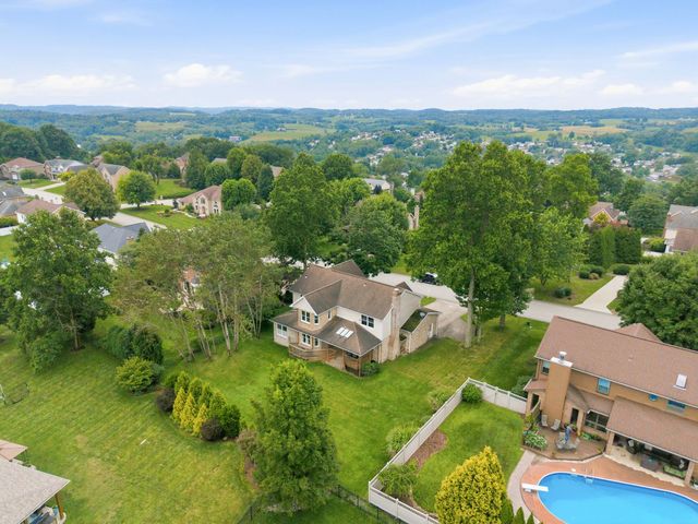 577 Agnes STREET, Hempfield Twp, PA 15601