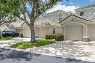 590 GRASSLANDS VILLAGE CIRCLE 590, Lakeland, FL 33803