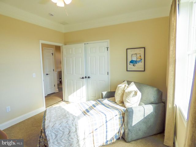 624 BLUFF STONE DR, York, PA 17402