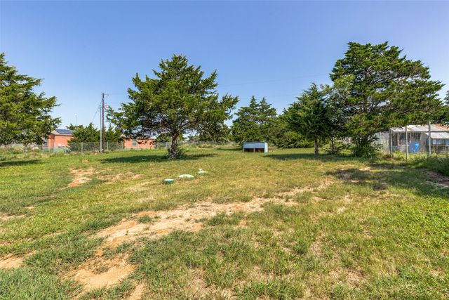 4445 County Road 136, Whitesboro, TX 76273