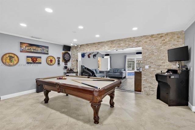 4911 SW 29th Ter, Dania Beach, FL 33312