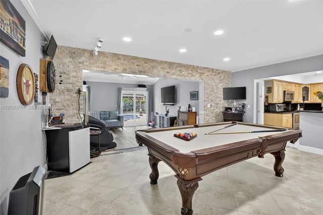 4911 SW 29th Ter, Dania Beach, FL 33312