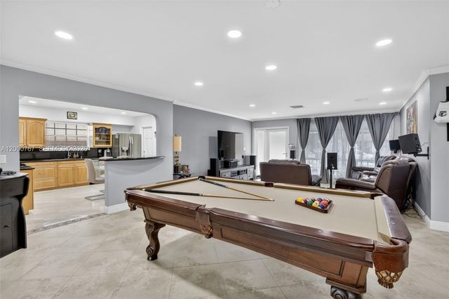 4911 SW 29th Ter, Dania Beach, FL 33312